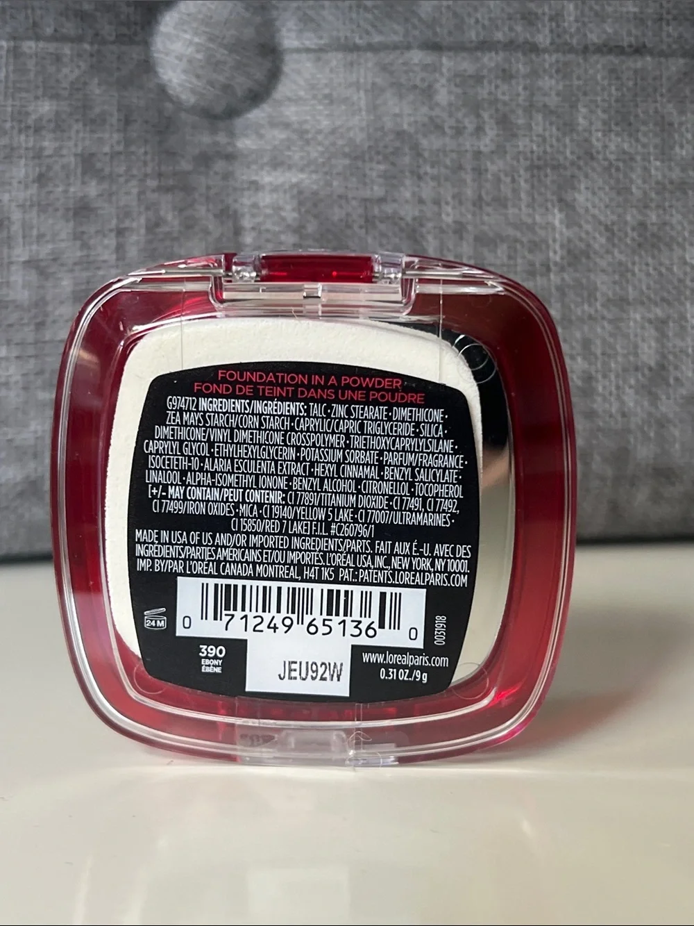Infallible Fresh Wear Powder Foundation — 390 Ebony